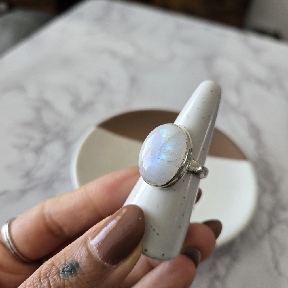 Silver Moonstone Ring Oval Moonstone Stamped 925 - image 5